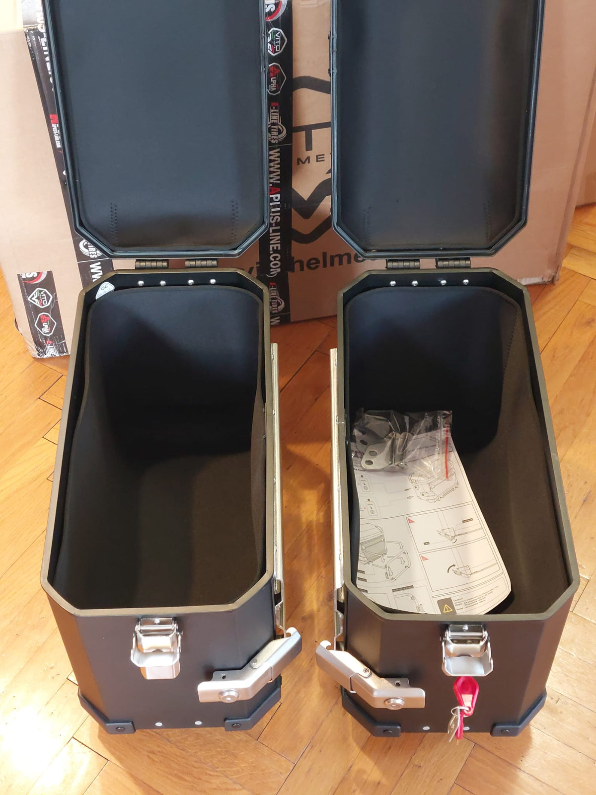 Alu bočni koferi 2x36 litara Coocase