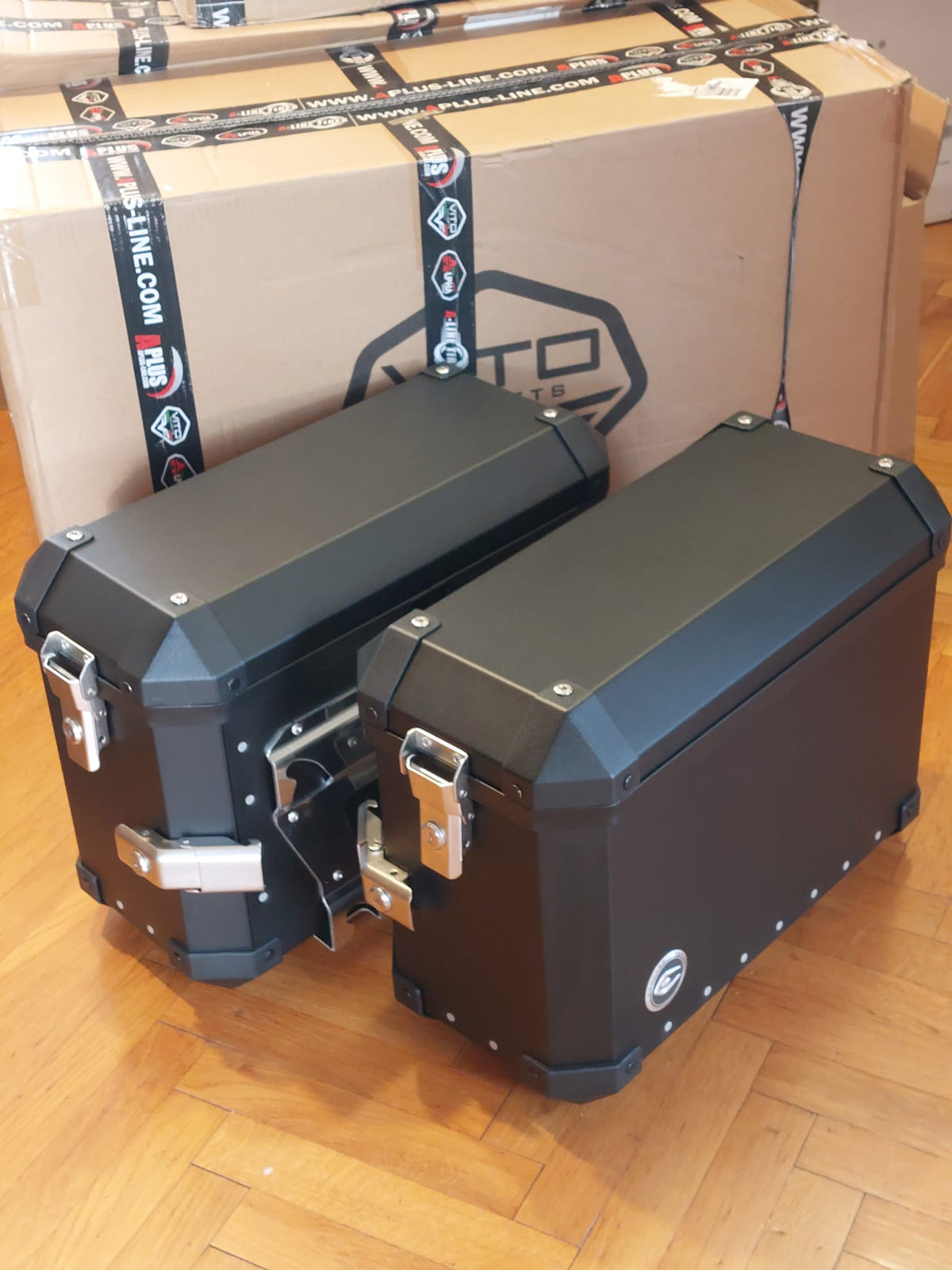 Alu bočni koferi 2x36 litara Coocase
